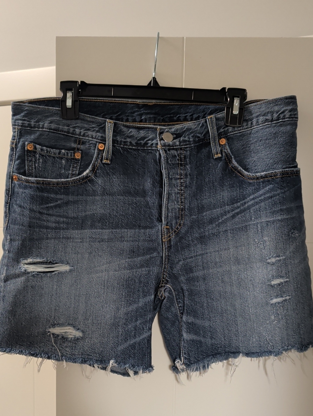 Levi's Women's Distressed Denim Shorts - Medium Blue